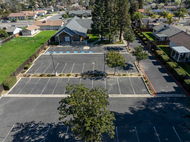 More Photos Of 2127 S Giddings St, Visalia Religious Facility For Lease