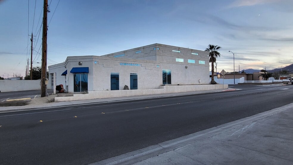 More Photos Of 303 Kansas Ave, Henderson Service For Lease