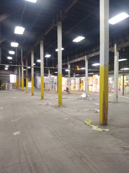 More Photos Of 788 Washington Ave, Chillicothe Warehouse For Lease