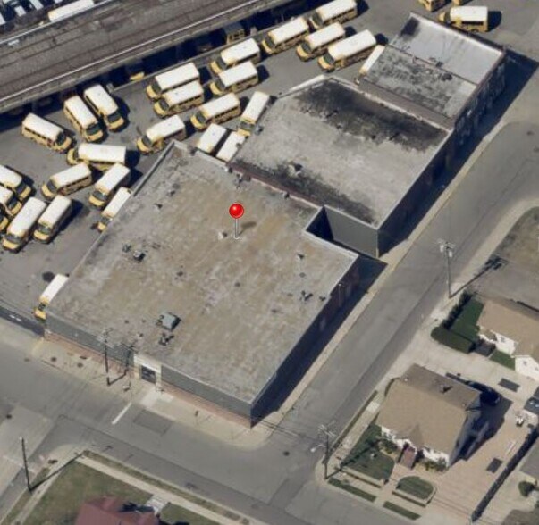 More Photos Of 145 E Mineola Ave, Valley Stream Warehouse For Lease