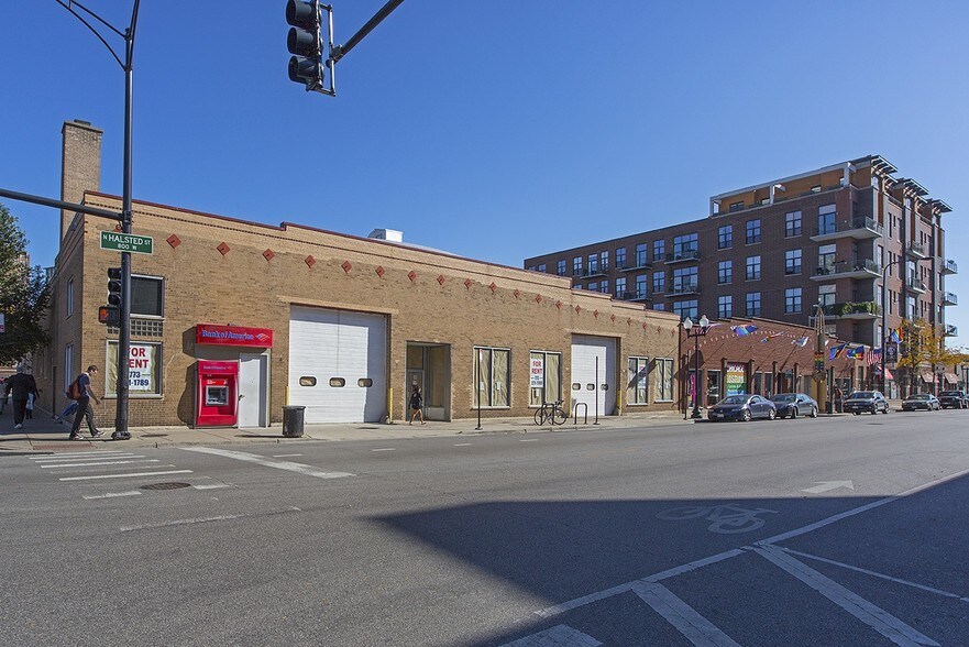 Primary Photo Of 3651 N Halsted St, Chicago Storefront For Lease