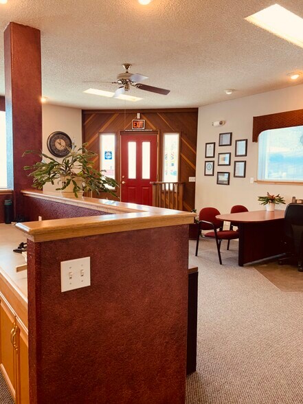 More Photos Of 2301 Main St, Susanville Storefront Retail Office For Sale