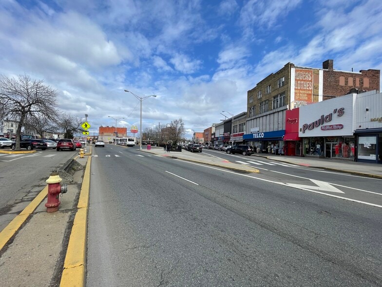 More Photos Of 704 Main Ave, Passaic Storefront For Lease
