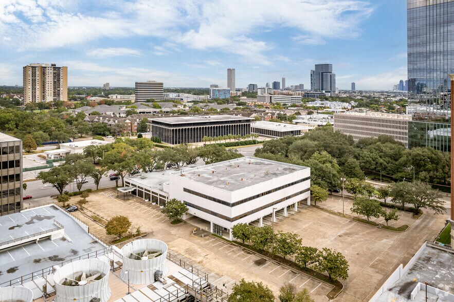More Photos Of 3403 Richmond Ave, Houston Office For Sale