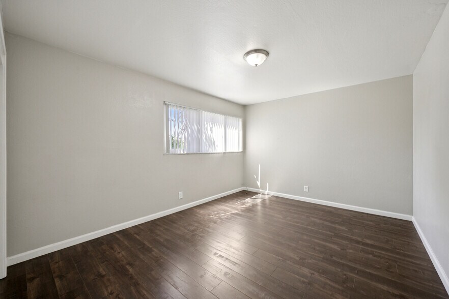 More Photos Of 550 Berry Ave, Hayward Apartments For Sale