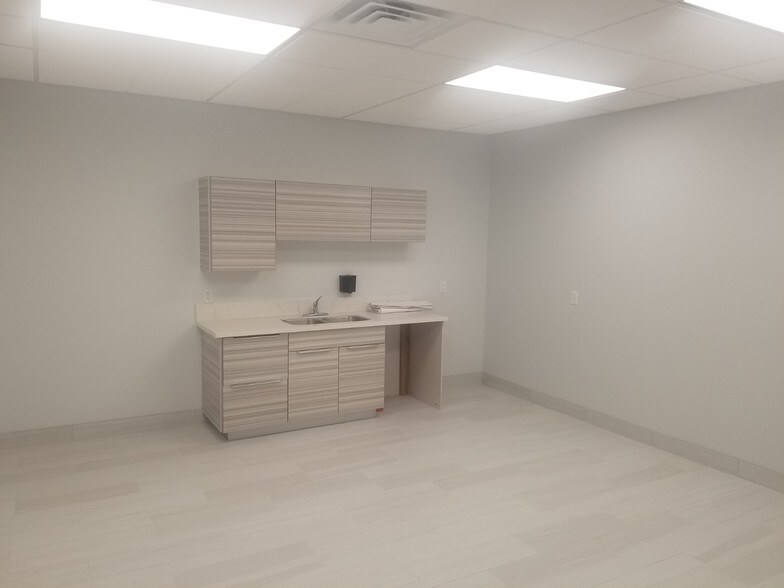 More Photos Of 3690 S Eastern Ave, Las Vegas Office For Sale