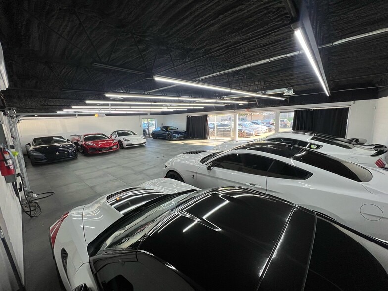 More Photos Of 4106-4122 O'Banion Rd, Garland Auto Dealership For Sale