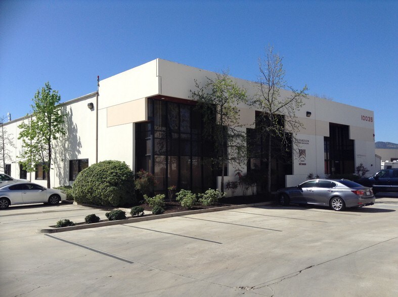 More Photos Of 10027-10039 Prospect Ave, Santee Light Manufacturing For Lease