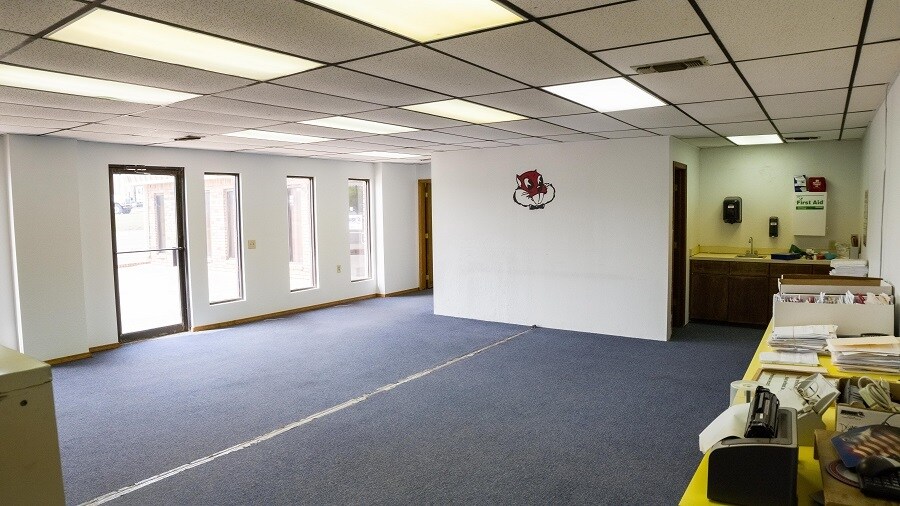 More Photos Of 4310 Oklahoma Ave, Woodward Distribution For Sale