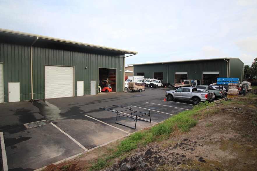 More Photos Of 73-5573 Lawehana St, Kailua Kona Warehouse For Sale