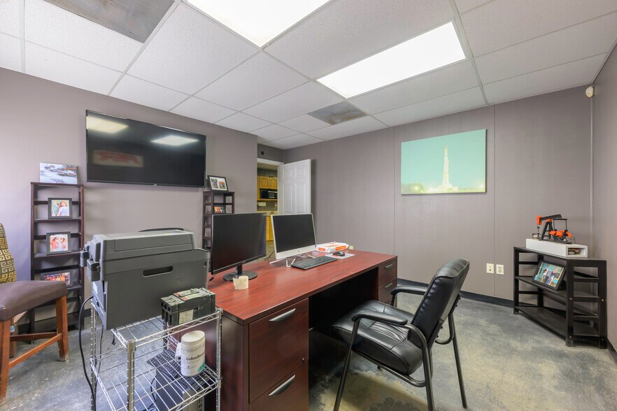 More Photos Of 7020 N County Rd W, Odessa Warehouse For Sale