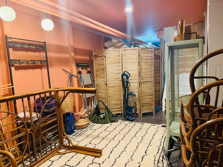 More Photos Of 133 Christopher St, New York Coworking Space