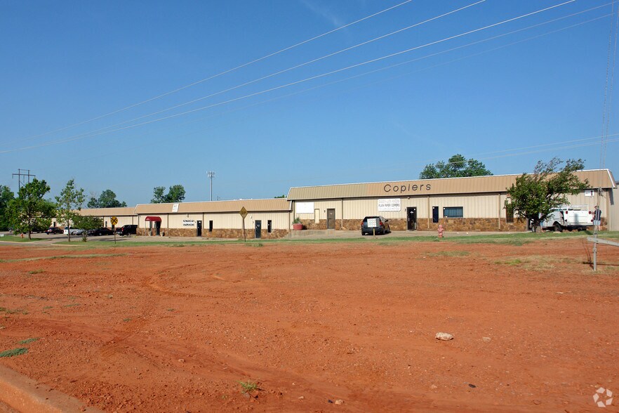 More Photos Of 8001 N Classen Blvd, Oklahoma City Unknown For Lease