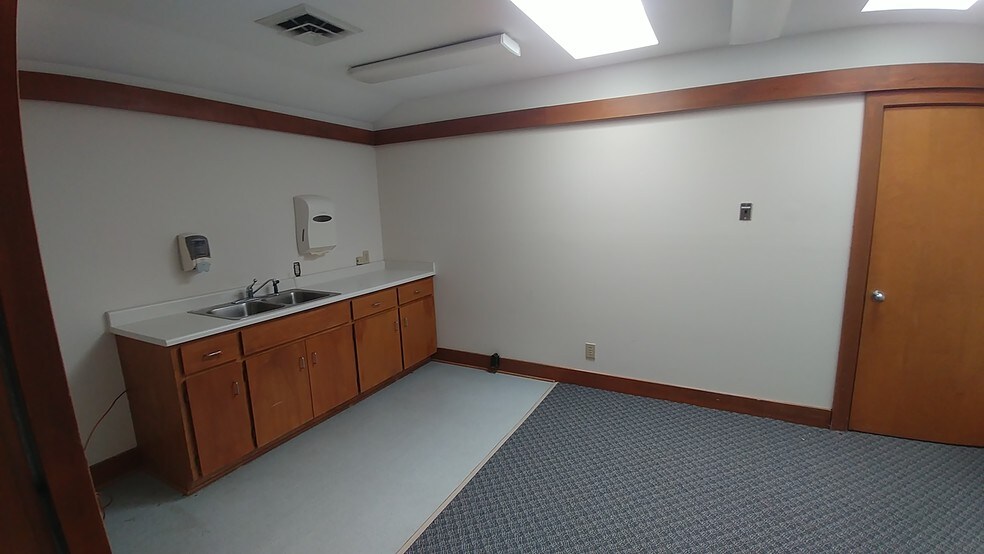 More Photos Of 556 Memorial Drive Ext, Greer Medical For Lease