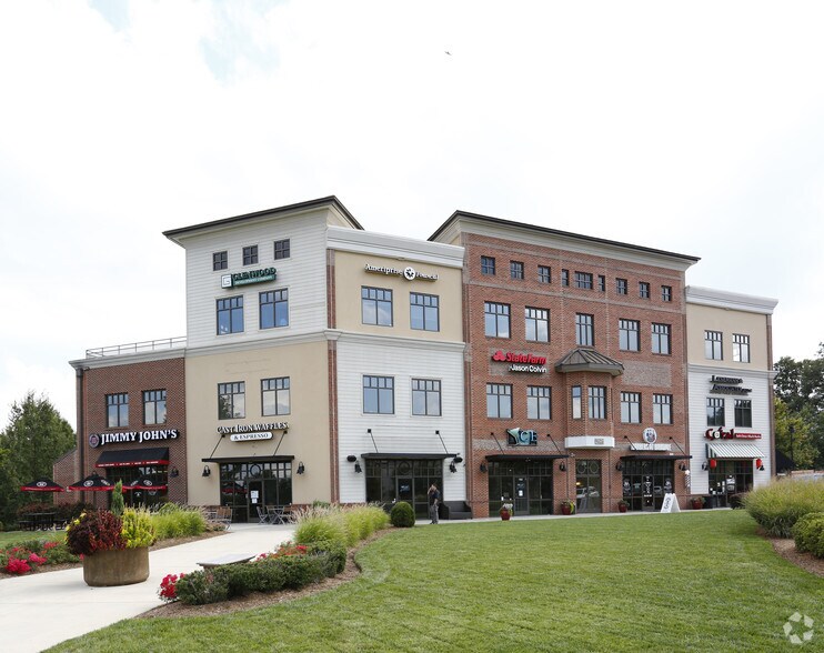 More Photos Of 9525 Birkdale Crossing Dr, Huntersville Office For Sale