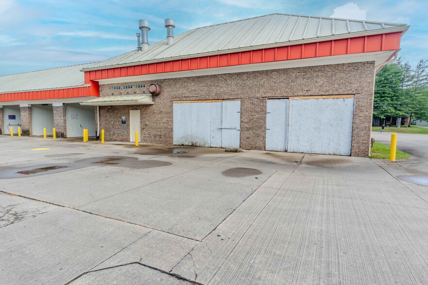 More Photos Of 1049 Main St, Milford Carwash For Sale