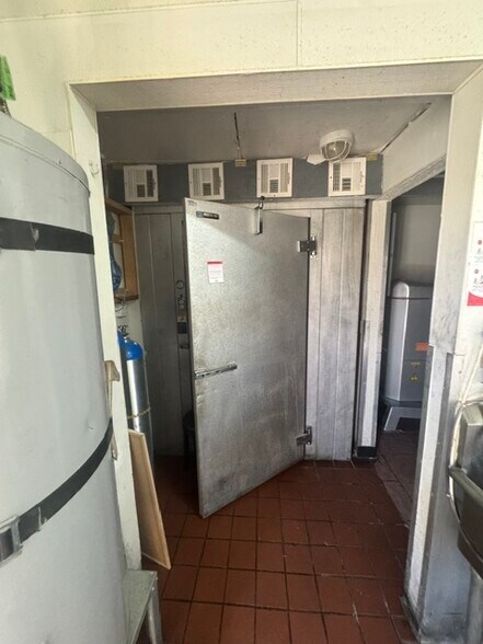 More Photos Of 6135-6145 W Sahara Ave, Las Vegas Unknown For Lease