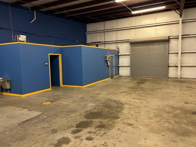 More Photos Of 451 W Nolana Loop, Pharr Warehouse For Lease