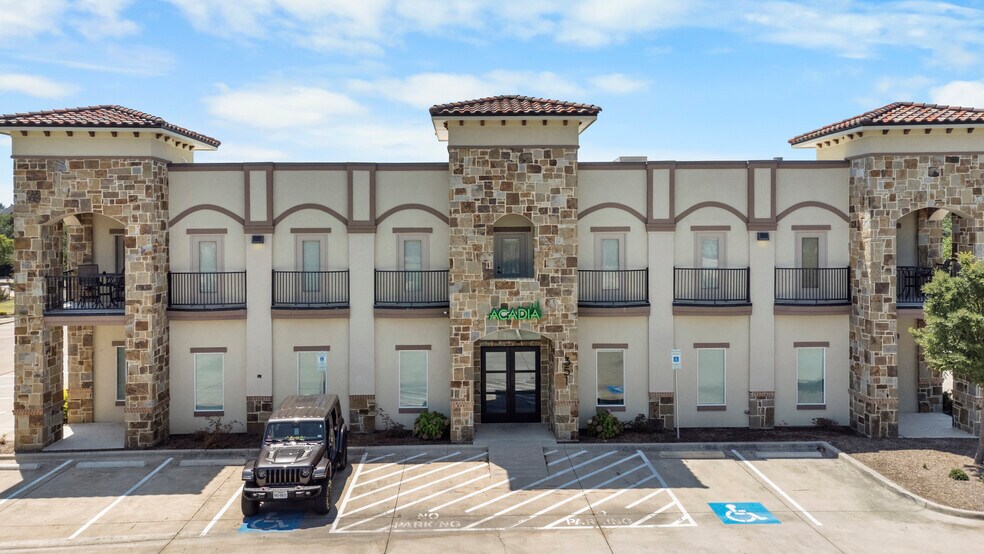 More Photos Of 351 W Southlake Blvd, Southlake Medical For Sale