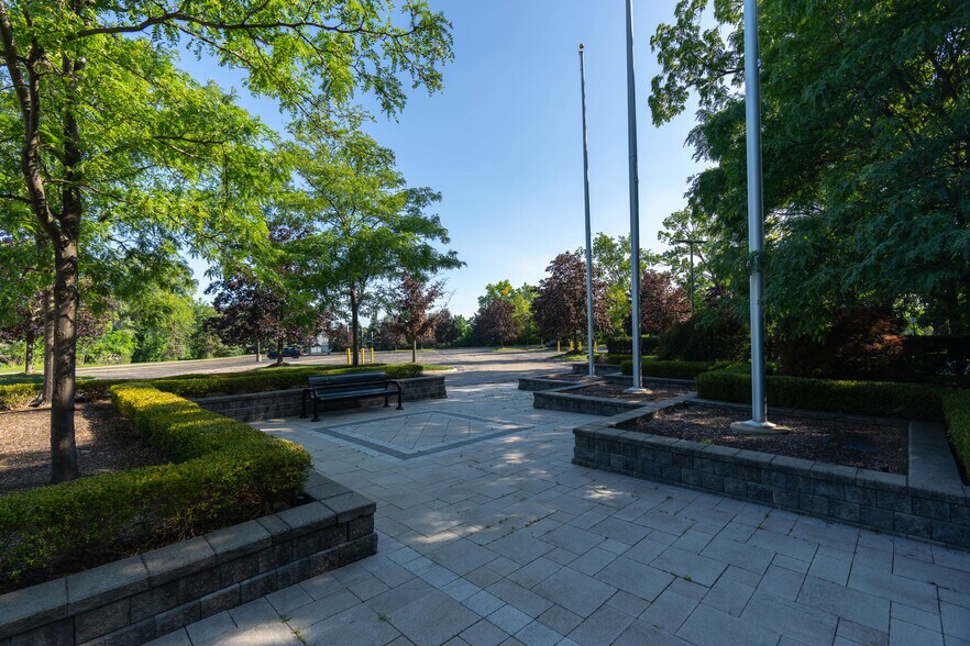 More Photos Of 19975 Victor Pky, Livonia Office For Lease