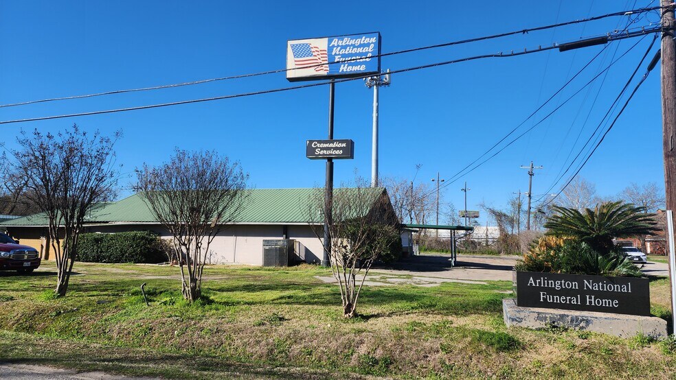 More Photos Of 5601 Arlington St, Houston Funeral Home For Sale