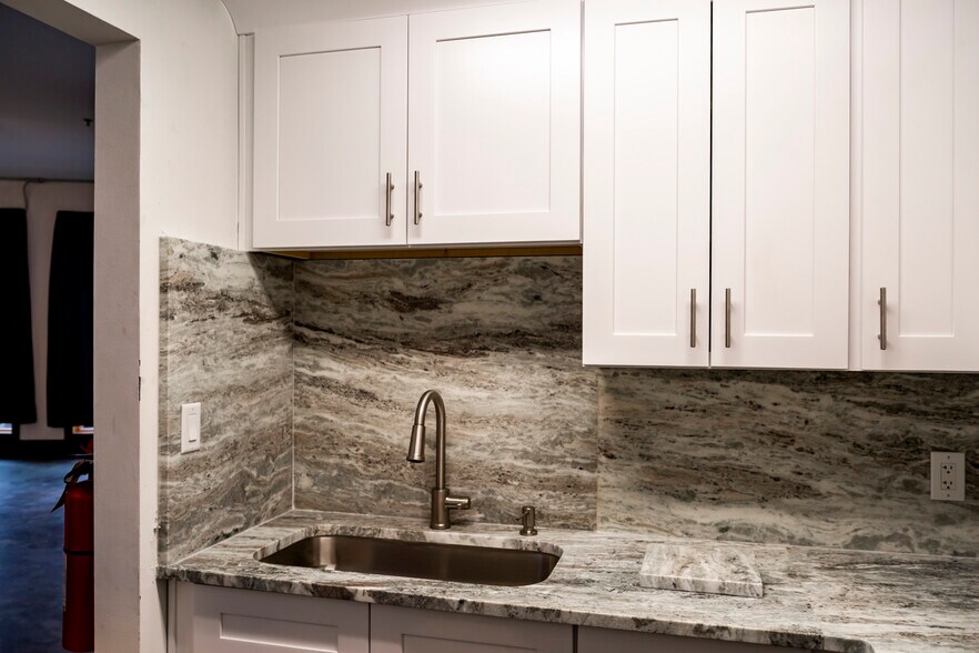 More Photos Of 319 Atlanta St SE, Marietta Office For Lease