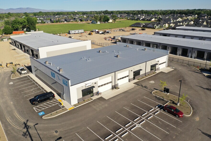 More Photos Of 220 S Herons Flight Ln, Eagle Flex For Lease