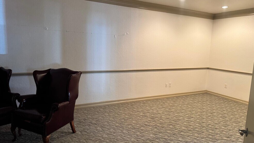 More Photos Of 446 Heights Blvd, Houston Office Residential For Lease