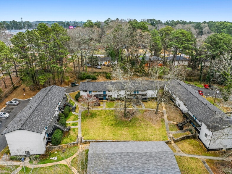 More Photos Of 3937 Glenwood Rd, Decatur Apartments For Sale