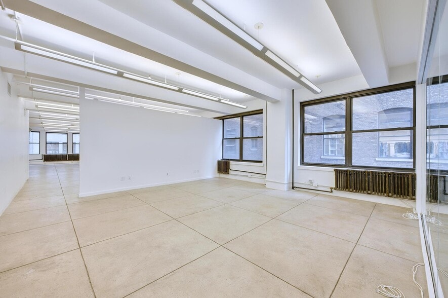 More Photos Of 230 W 39th St, New York Office For Lease