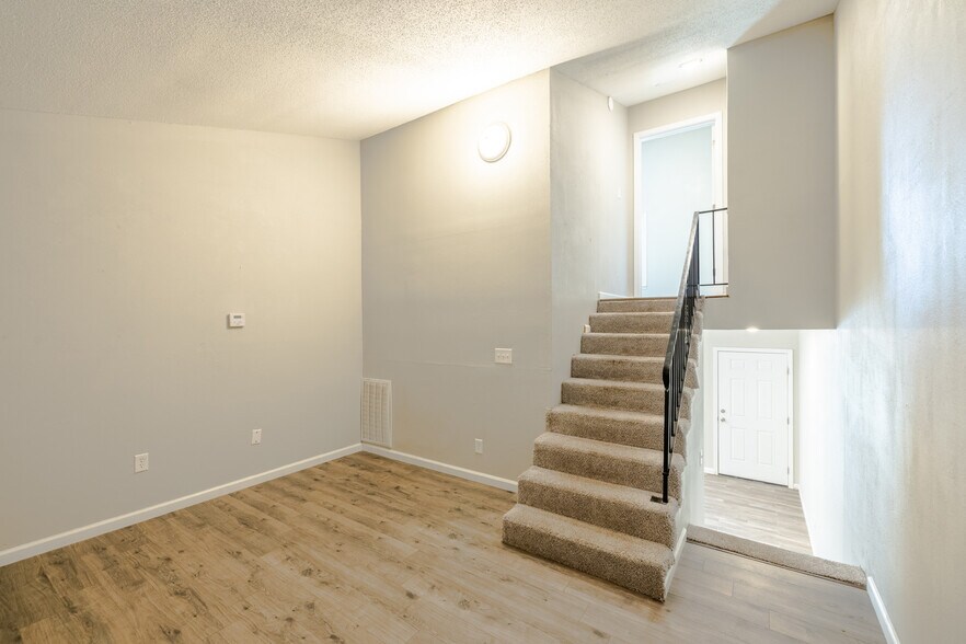 More Photos Of 961 Old Hickory Blvd, Jackson Apartments For Sale