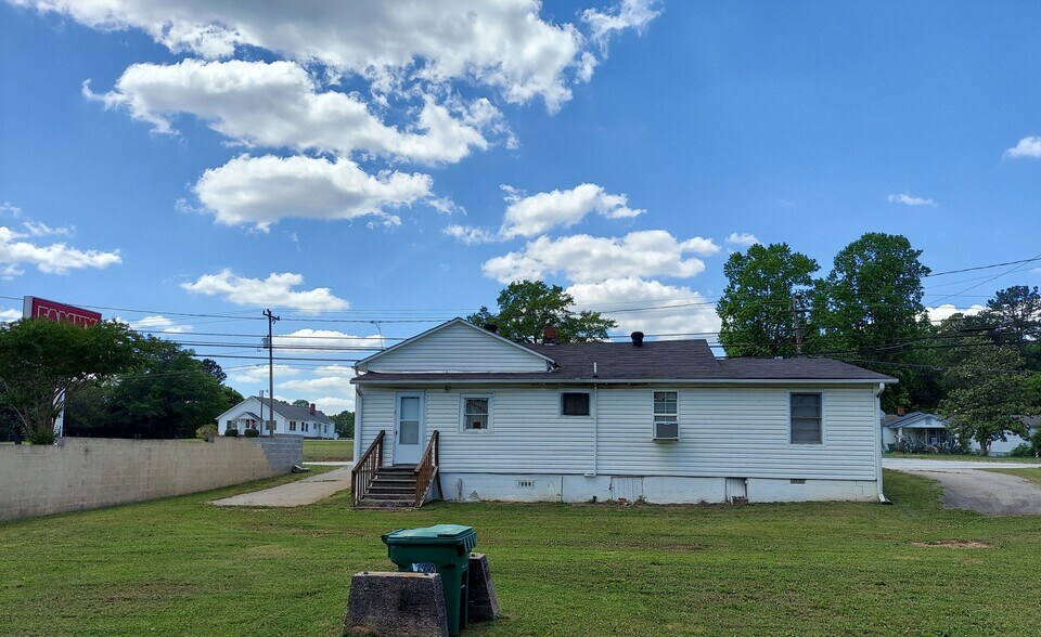 More Photos Of 5084 S Main St, Cowpens Land For Sale