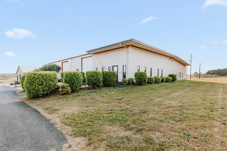 More Photos Of 4900 Highway 98 E, Comer Warehouse For Sale