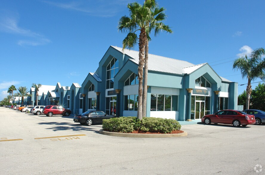 More Photos Of 1800-1900 SE Port Saint Lucie Blvd, Port Saint Lucie Medical For Lease