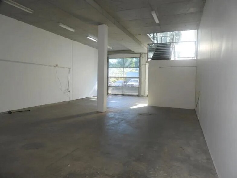 More Photos Of 12 Chaplin Dr, Lane Cove West Light Manufacturing For Lease