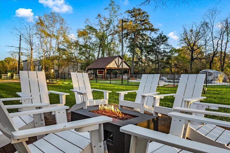 More Photos Of 8811 West Ln, Magnolia Office For Sale