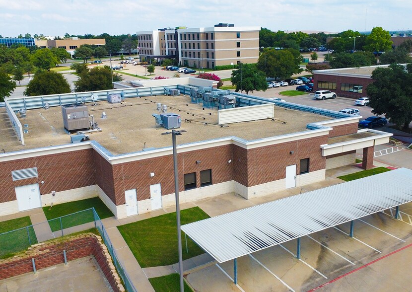 More Photos Of 1854 Lakepointe Dr, Lewisville Healthcare For Sale