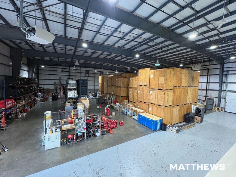 More Photos Of 79 Cuyahoga Falls Industrial Pky, Stow Warehouse For Sale