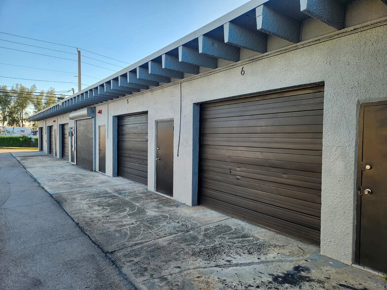 More Photos Of 1151 WaterTower Rd, Lake Park Warehouse For Lease