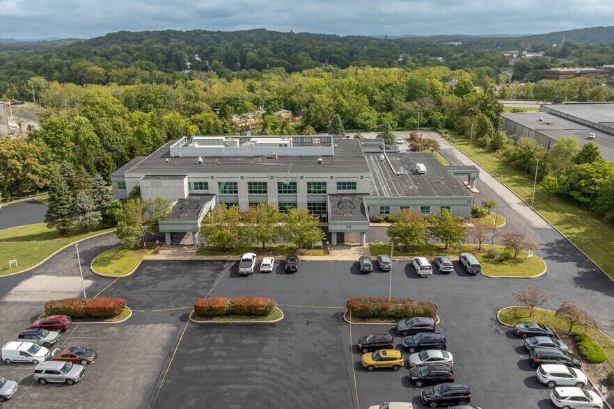 More Photos Of 70 Hatfield Ln, Goshen Medical For Lease