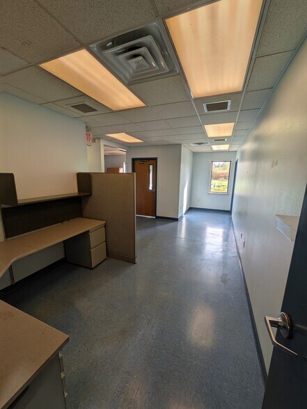 More Photos Of 195 Wendt Dr, Waupaca Industrial For Sale