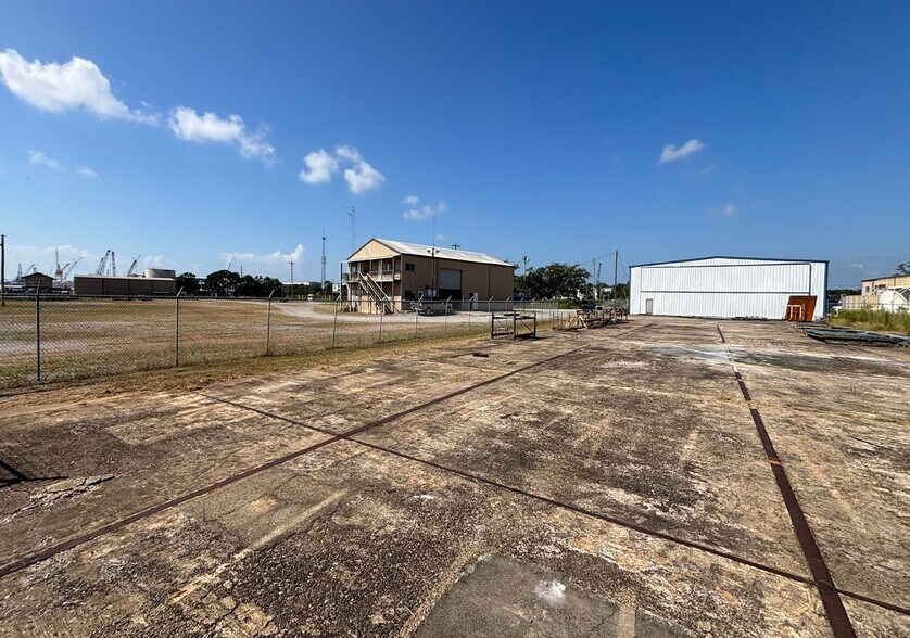 More Photos Of 5320 Ingalls Ave, Pascagoula Shipyard For Sale