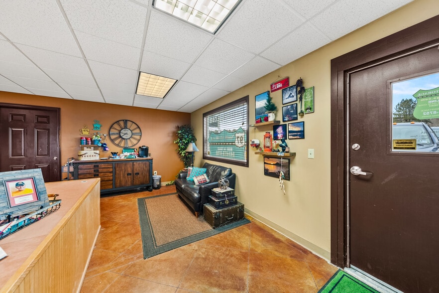 More Photos Of 4851 Highway 97 N, Klamath Falls Self Storage For Sale