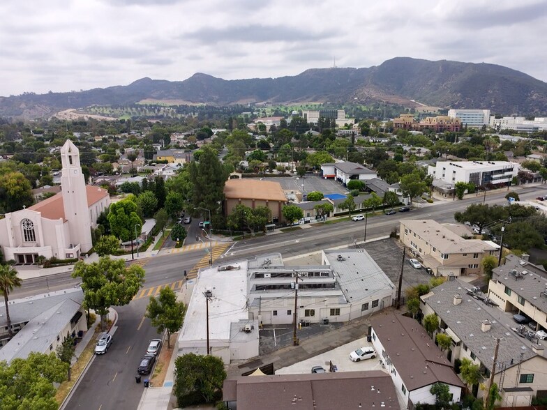 More Photos Of 2101 W Olive Ave, Burbank Warehouse For Sale
