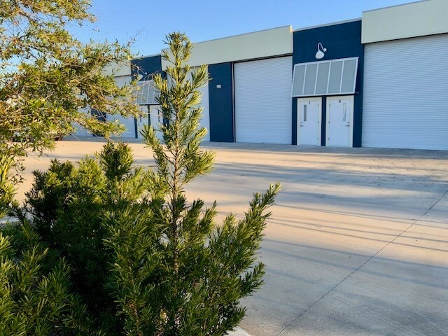 More Photos Of 7030 San Casa Drive Unit #7, Englewood Self Storage For Sale