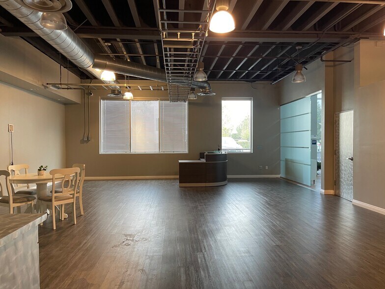 More Photos Of 73 Bunsen, Irvine Distribution For Lease