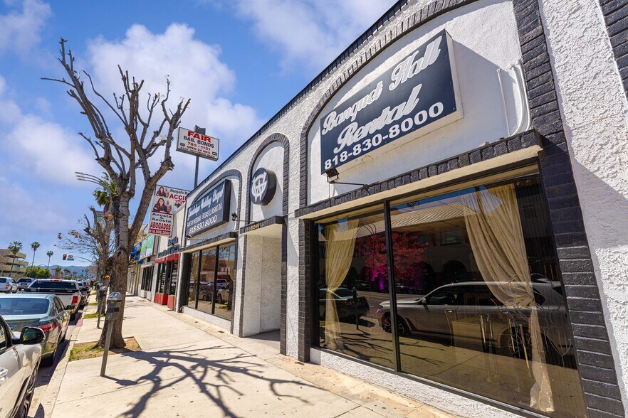 More Photos Of 6265 Van Nuys Blvd, Van Nuys Storefront For Sale