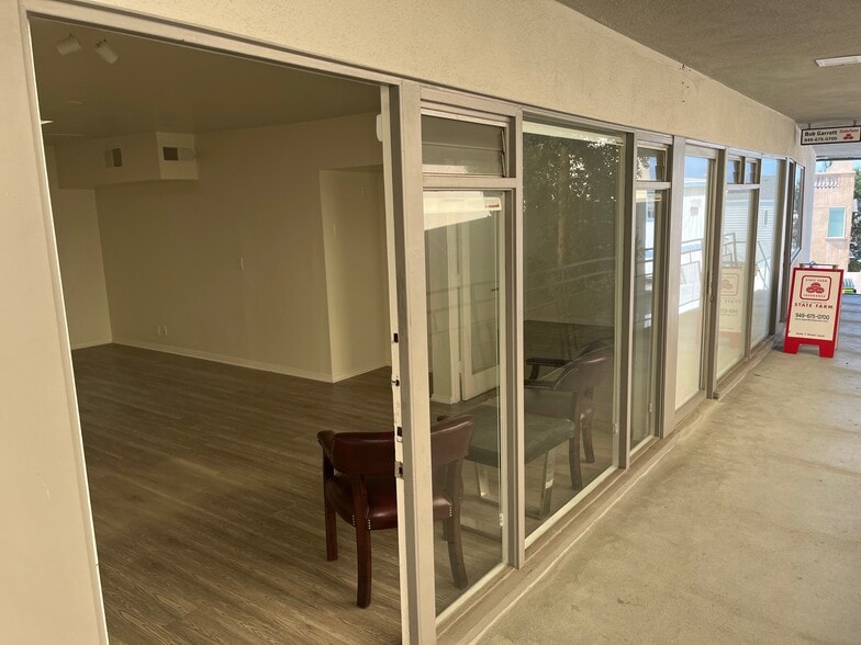 More Photos Of 2435 E Coast Hwy, Corona Del Mar Storefront Retail Office For Lease