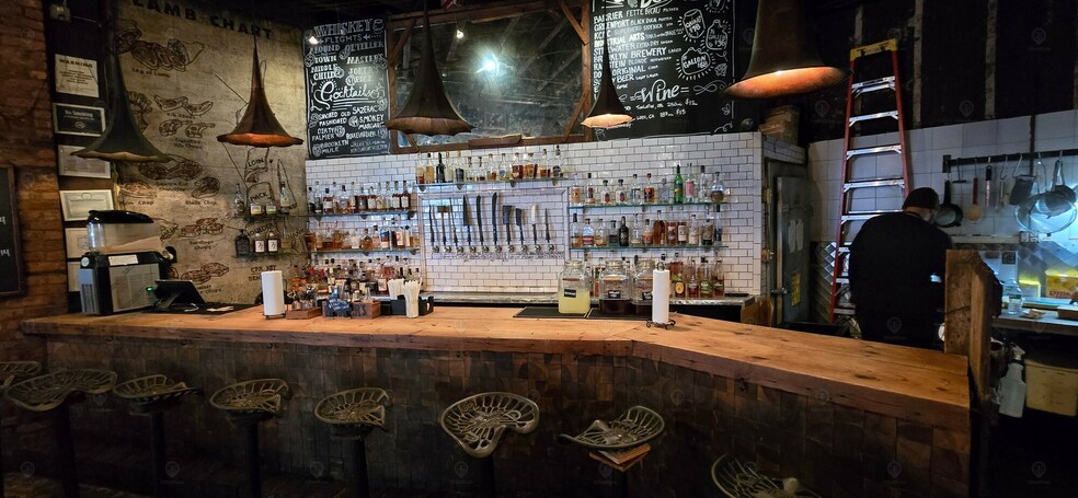 More Photos Of 354 Metropolitan Ave, Brooklyn Restaurant For Lease