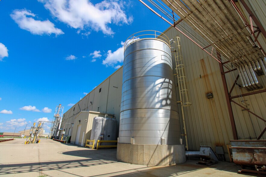 More Photos Of 6059 159th St, Galva Food Processing For Sale